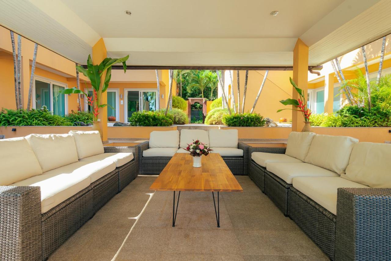 Coral Cove Beachfront - *