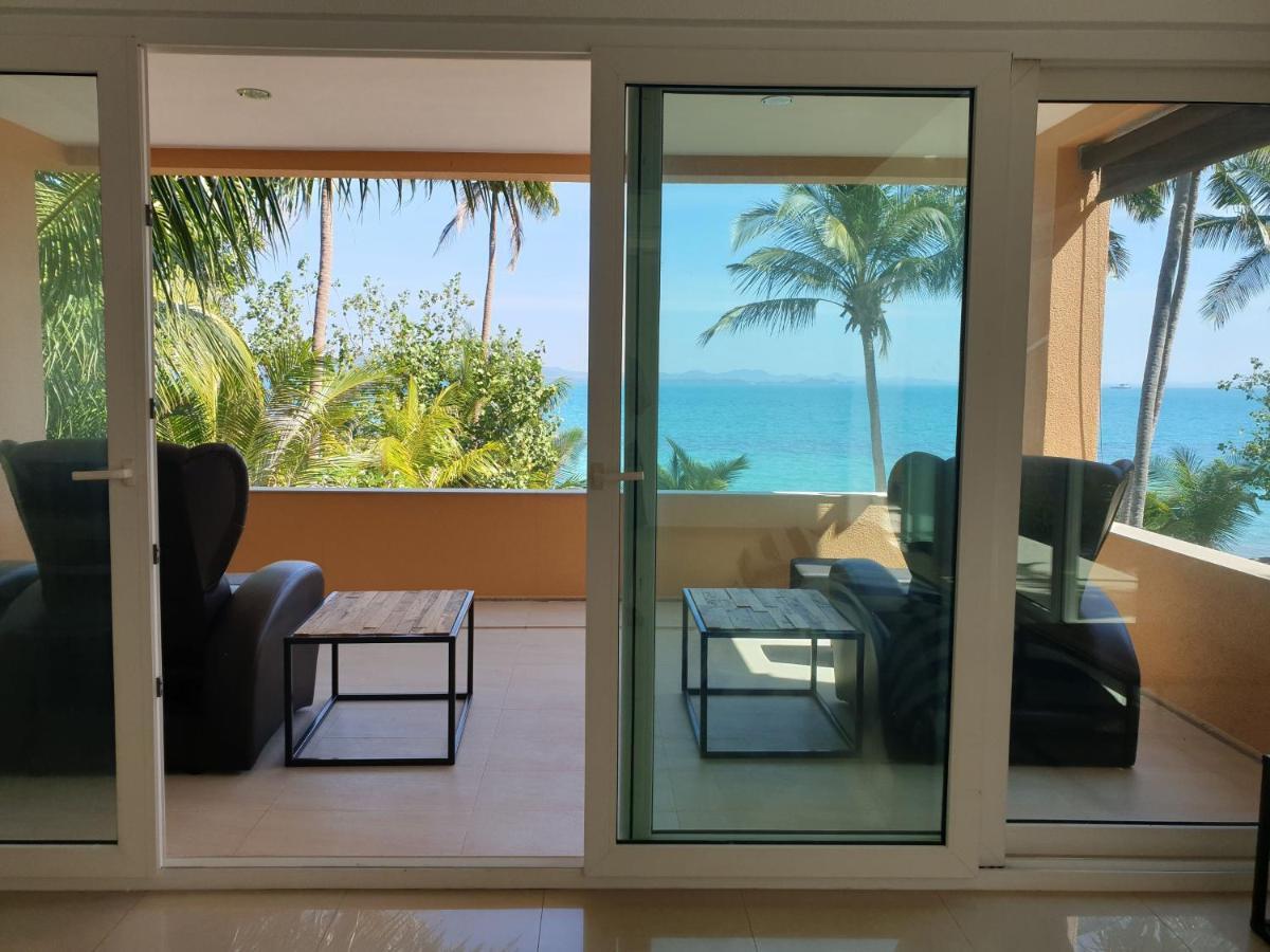 Coral Cove Beachfront -