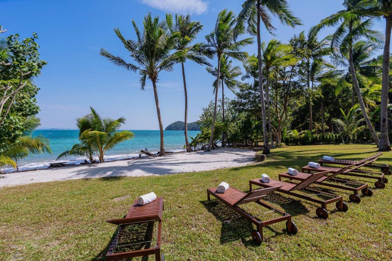 Coral Cove Beachfront - Villa *